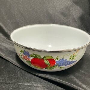 Lincoware Porcelain Enamelware Vintage Apple & Grape cookware mixing bowl